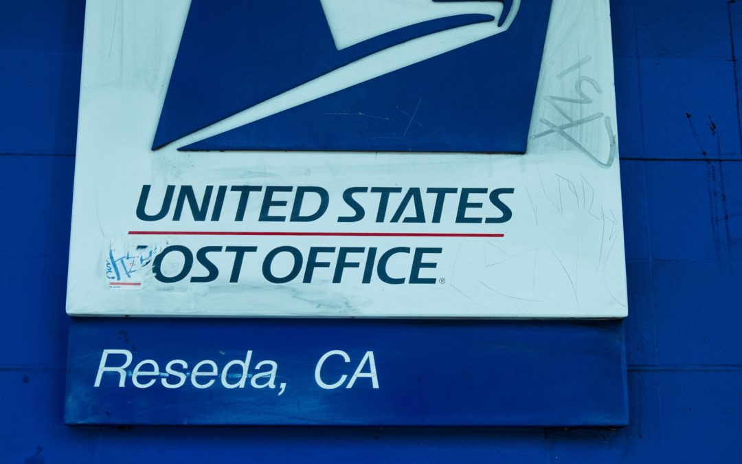 Should the USPS hire consultants?